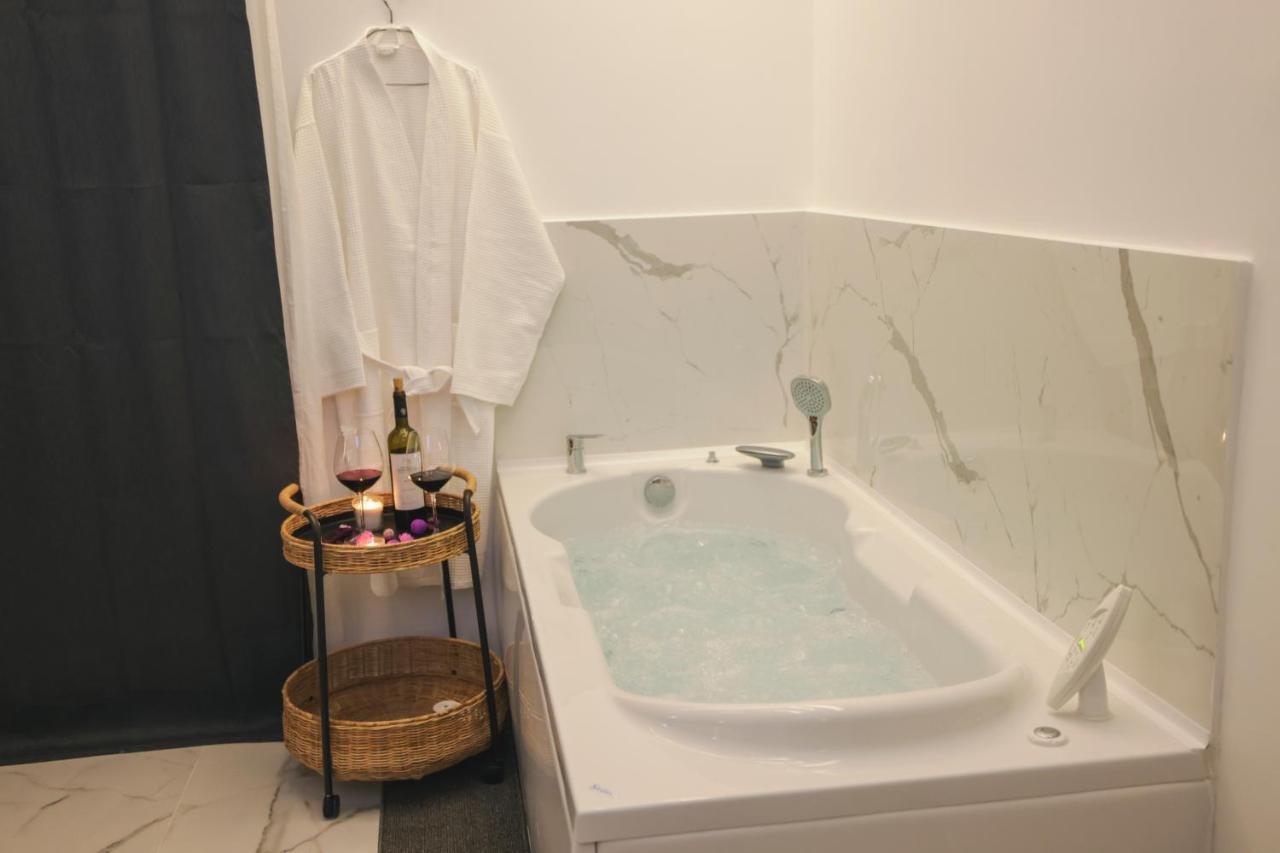 Apollo 2 Bd Jacuzzi Suite Αθήνα Εξωτερικό φωτογραφία