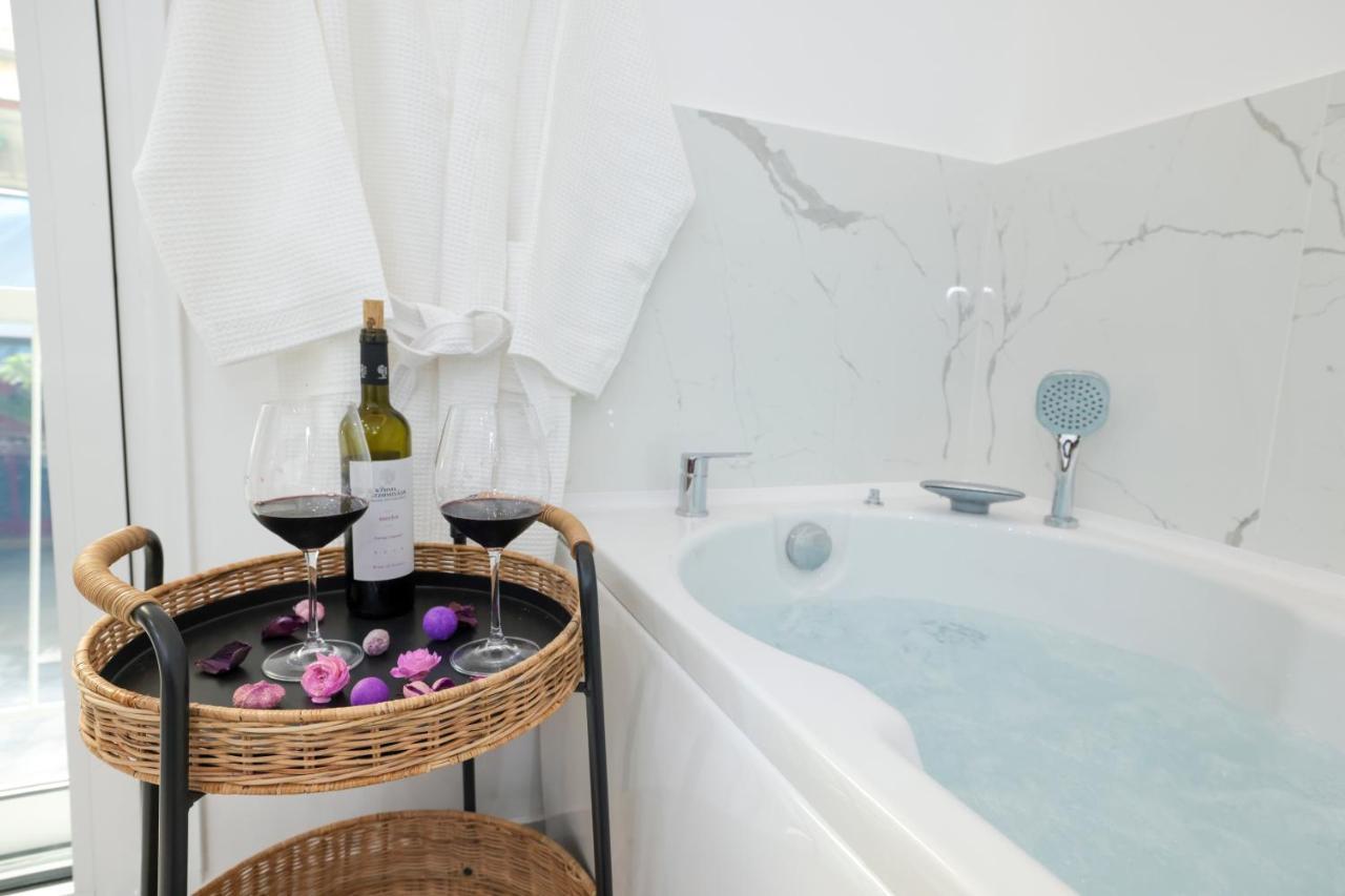 Apollo 2 Bd Jacuzzi Suite Αθήνα Εξωτερικό φωτογραφία